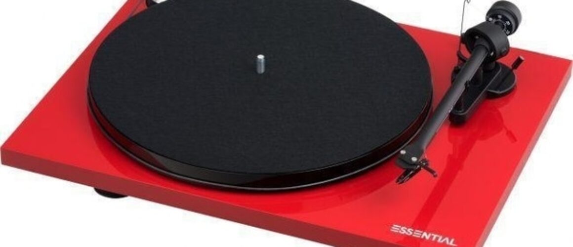 Pro-Ject-Essential-III-Turntable-rd